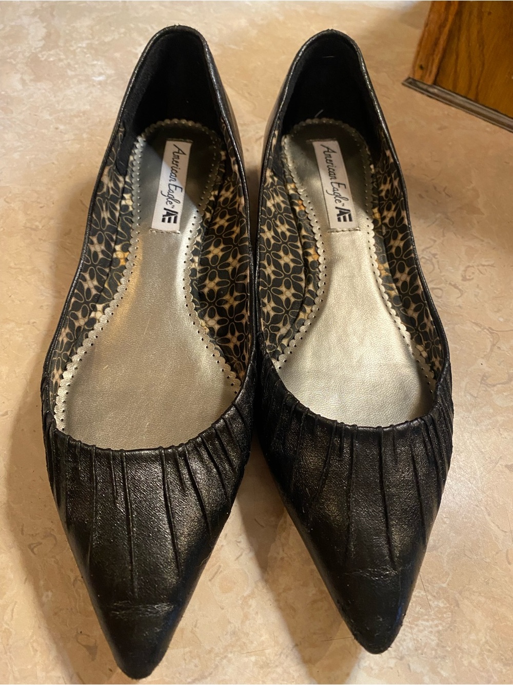 American Eagle Outfitters Black Pointed Pleated Flats